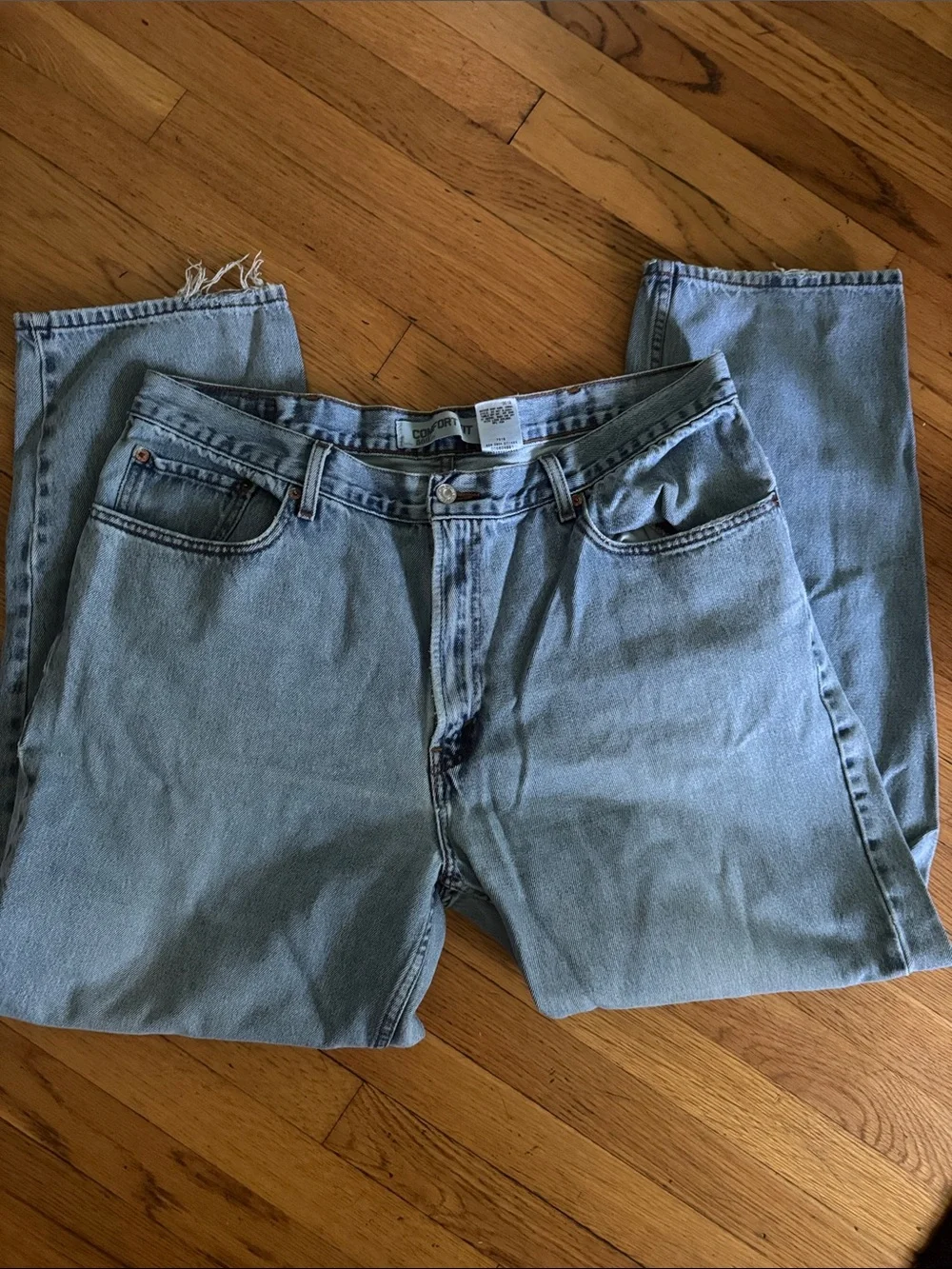 Men’s Classic Levi Jeans Light Blue Faded - Comfortable Everyday Fit - 40” x 32”